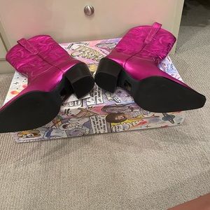 Brand New! Jeffrey Campbell Metallic Hot Pink Cowboy Boot size 7.5